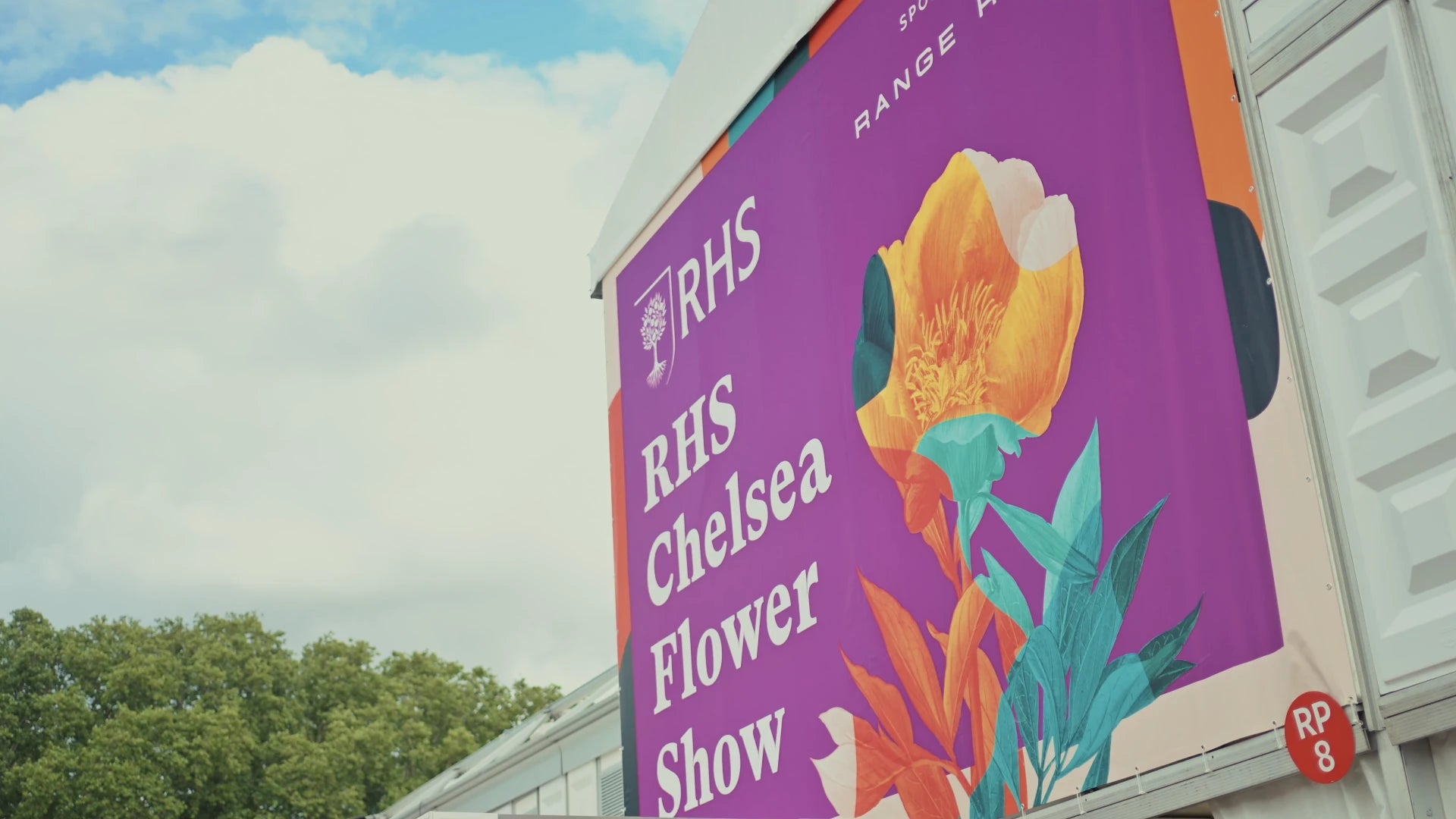 Load video: Rhino @ Chelsea Flower show 2025
